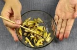Trộn vỏ chuối với bột giặt có tác dụng gì?