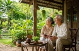 Về già, cha mẹ càng giấu kín 4 điều này với con cái càng tốt