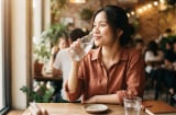 2 'khung giờ vàng' uống nước giúp giảm nguy cơ đột quỵ: Người có bệnh nền cần thuộc nằm lòng