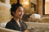 Vì sao bạn không nên tắm nước nóng ngay sau khi vừa xuống máy bay?