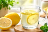 Những sai lầm khi uống nước chanh buổi sáng nhiều người mắc phải: Càng uống càng hại nếu không biết điều này