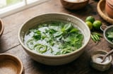 Ngâm rau nước muối để 'khử độc': 3 sai lầm ngớ ngẩn khiến rau thâm dập, mất sạch chất mà ai cũng mắc