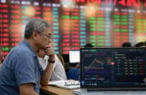 VN-Index hồi phục mạnh sau chuỗi giảm sốc: Chuyên gia cảnh báo đừng vội bắt đáy