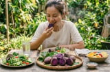 Loại củ bán đầy chợ Việt được ví như 'khắc tinh' của gan nhiễm mỡ: Nghiên cứu mới hé lộ lợi ích bất ngờ