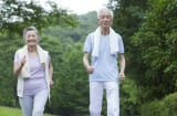 Một thay đổi nhỏ mỗi ngày có thể giúp cải thiện sức khỏe sau 50 tuổi
