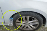 Thấy lốp xe ô tô của bạn bị nhét 1 chai nhựa kiểu này, đừng chạm vào, hãy báo cảnh sát ngay