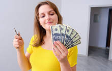 Phụ nữ tự chủ Shbet800 tải ứng dụng bằng cách tích trữ vàng và kinh doanh