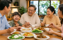 Gia đình hòa thuận thường tránh nhắc đến 2 vấn đề này trong bữa cơm