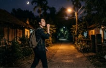 Vì sao người xưa dặn không được huýt sáo ban đêm?