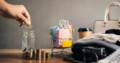 Chi tiền cho 3 thứ này quá nhiều, thu nhập cao mấy cũng khó giàu lên