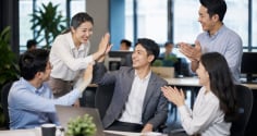 Vì sao có người luôn được yêu mến ở nơi làm việc? Hóa ra là vì họ biết làm điều này