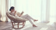 Nhiều phụ nữ kiệt sức vì sống cho người khác, quên cách yêu bản thân