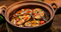 Vì sao kho cá bằng nước nóng? Nhiều người chưa biết