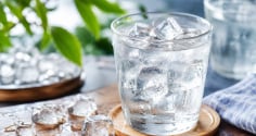 Sai lầm khi uống nước đá ngày nóng: Càng giải nhiệt càng dễ khiến Sh88bet đăng ký miễn phí mệt mỏi nếu mắc 6 lỗi này