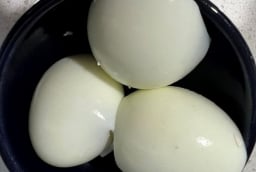 5 người không nên ăn trứng gà dù thèm đến mấy