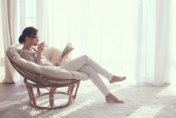 Nhiều phụ nữ kiệt sức vì sống cho người khác, quên cách yêu bản thân