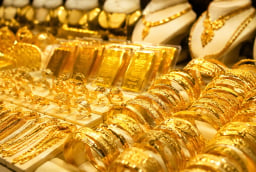 Bảng giá vàng 9999 24K 18K SJC DOJI PNJ hôm nay 4/7/2026