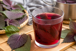 Cách nấu nước tía tô để phát huy công dụng: Nhiều người uống mỗi ngày nhưng lại làm sai từ bước đầu