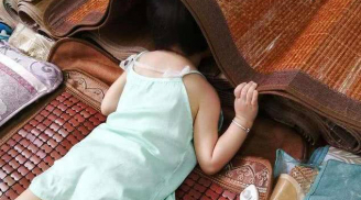 Con gái thấy bố liền trốn đi, khi tìm ra nguyên nhân mẹ rơi nước mắt vì xúc động