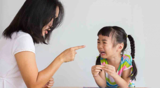 Cha mẹ sẽ phải trả một cái giá đắt đến mức nào nếu giáo dục con bằng 'sự đả kích'?