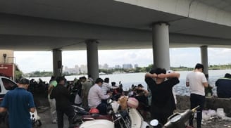 Thanh niên để lại bộ quần áo quấn trong chiếc chăn rồi bất ngờ nhảy sông t.ự t.ử