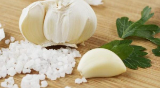 Tháng 7 âm lịch 'lén' cho thứ này vào ví, xua đuổi ma quỷ vận xui đeo bám