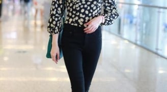 Mẫu áo sơ mi họa tiết siêu hot trong Hè này, chị em cần ghim ngay vài tips mix đồ để diện đẹp