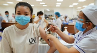 Tiêm vắc-xin Covid xong: Có 3 thứ nên ăn và 2 món phải kiêng để tăng đề kháng, hạn chế tác dụng phụ