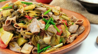 Mách bạn bí quyết xào lòng ngon giòn đúng chuẩn vị nhà hàng