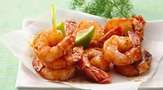 Tôm rang me chua ngon đậm đà đưa cơm, ai ăn cũng gật gù khen ngợi hết lời