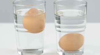 Nhìn điểm này 3 giây biết trứng gà tươi ngon chuẩn hàng Việt Nam không tẩy trắng