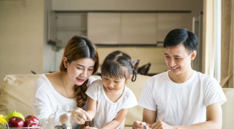 4 bài học về tiền bạc cha mẹ càng dạy con sớm càng tốt, giúp bé biết trân quý sức lao động