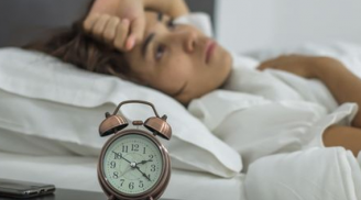 Nhiều F0 bị chứng mất ngủ 'hành hạ', trằn trọc cả đêm: Chuyên gia chỉ rõ nguyên nhân và cách điều trị