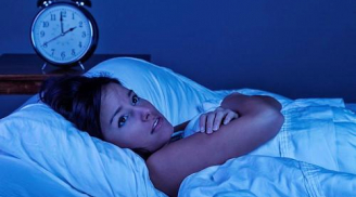 2 khung giờ tỉnh giấc vào ban đêm ngầm cảnh báo bệnh gan âm thầm gõ cửa