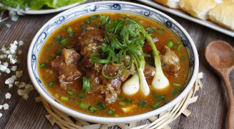 Cuối tuần học cách làm bò sốt vang chuẩn vị Hà Nội