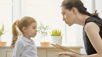 Con mắc lỗi, cha mẹ áp dụng '3 cần 2 tránh' để con tự giác sữa chữa lỗi lầm
