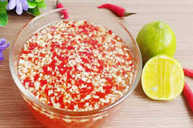 Muốn pha nước mắm tỏi ớt nổi lên 100% 'không trượt phát nào' thì đây là 2 bước quan trọng chị em phải nắm