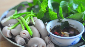 Luộc chỉ cho nước lã là sai: Bỏ thêm thứ này lòng trắng tinh, giòn sần sật, nhậu mãi không ngán