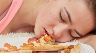 Sau khi ăn no nhớ đừng làm những điều này kẻo rút ngắn tuổi thọ