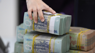 Nhân viên ngân hàng tiết lộ: Cầm tiền đi gửi phải biết mẹo này, gửi ít vẫn hưởng mức lãi cao nhất
