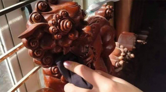 Đau đầu vì lau dọn bàn ghế trạm trổ, làm theo 4 cách này, đảm bảo sạch bong, sáng bóng