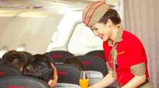 Mức lương của tiếp viên hàng không bao nhiêu mà nhiều người mơ ước?