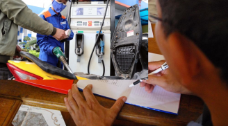Người bán xăng tiết lộ: Đổ xăng đừng hô đầy bình hay 50 ngàn, có 1 cách thông minh tiết kiệm hơn nhiều
