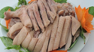 Luộc vịt đừng chỉ dùng nước lạnh và gừng: Thả thêm thứ này thịt hết sạch mùi hôi, đậm vị ăn không ngán