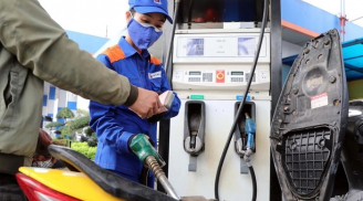 Chủ xe đạp ga bỏ đi ngay sau khi đổ xăng, nhân viên ai cũng mừng thầm, tại sao?