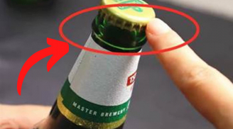 Chẳng cần dụng cụ phức tạp, có 1 cách bật nắp chai bia nhanh gọn, phụ nữ cũng làm dễ