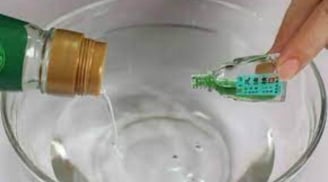 Trộn dầu gió với giấm trắng, xử lý nhanh gọn rắc rối cả đàn ông và phụ nữ đều gặp phải