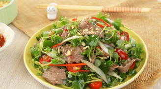 Loại rau mọc dại trong vườn nhà, lượng sắt ngang thịt bò, xưa chỉ người nghèo ăn, nay muốn mua cũng khó