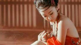 Thời cổ đại không có nội y, phụ nữ mặc gì để che giấu sự riêng tư? Họ 'thả rông' để dễ hoạt động?