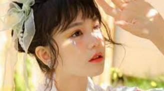 Phụ nữ sinh ngày Âm lịch này được cưng chiều từ bé, lớn lên càng may mắn, về già giàu sang phú quý